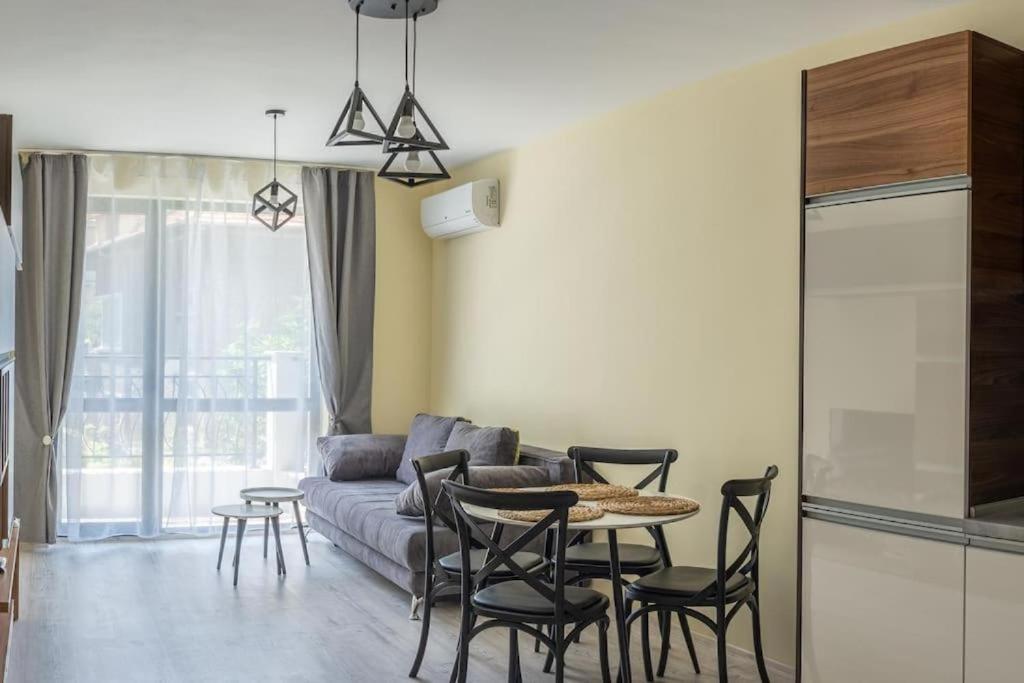 La Familia Apartments 바르나 외부 사진