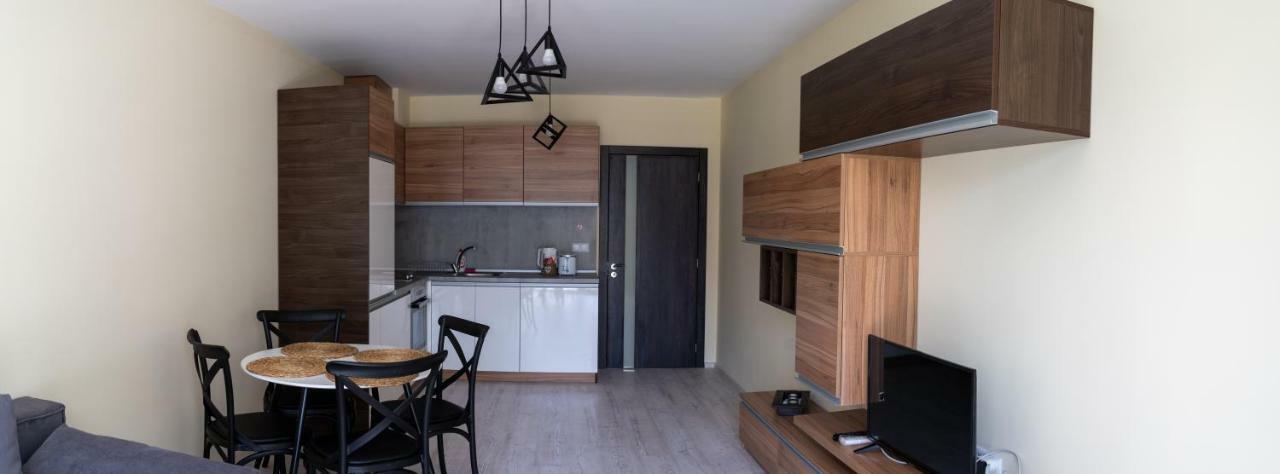 La Familia Apartments 바르나 외부 사진