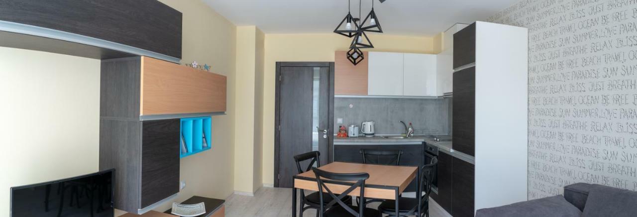 La Familia Apartments 바르나 외부 사진