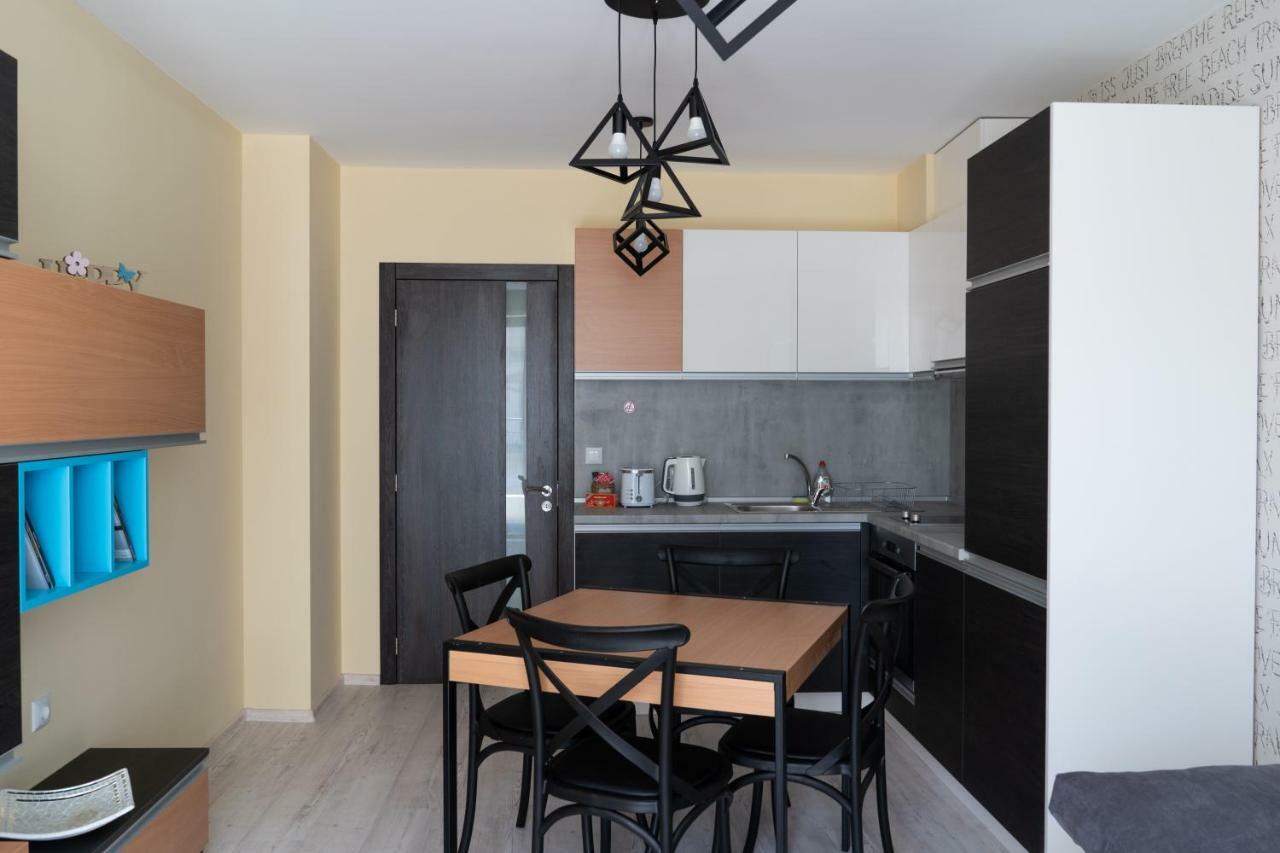 La Familia Apartments 바르나 외부 사진