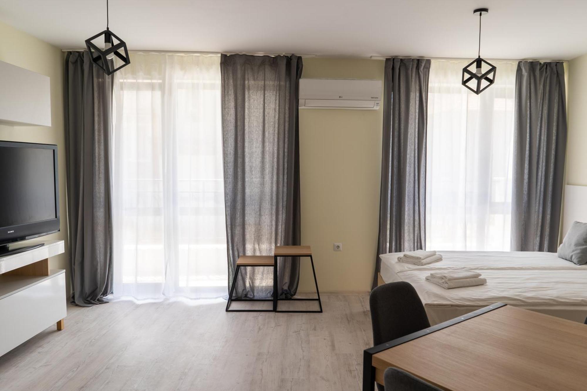 La Familia Apartments 바르나 외부 사진