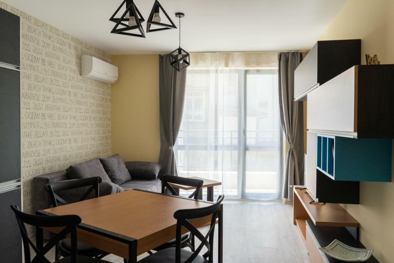 La Familia Apartments 바르나 외부 사진