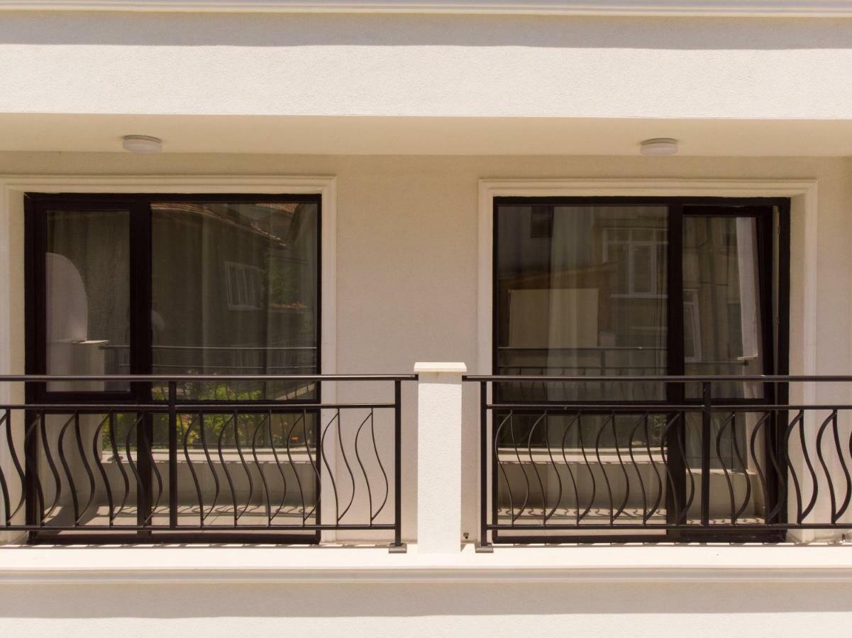 La Familia Apartments 바르나 외부 사진