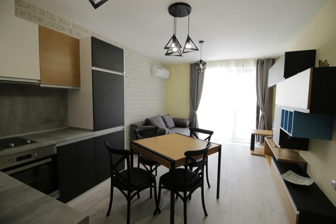 La Familia Apartments 바르나 외부 사진