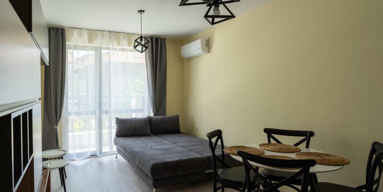 La Familia Apartments 바르나 외부 사진