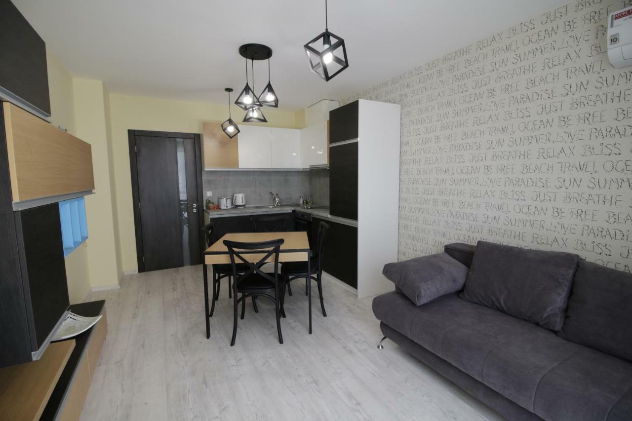 La Familia Apartments 바르나 외부 사진